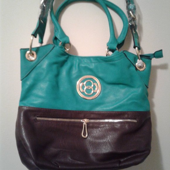 Purses - Picture 3 of 9